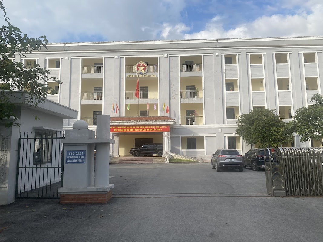 Trung tâm dạy nghề và hỗ trợ nông dân tỉnh Ninh Bình