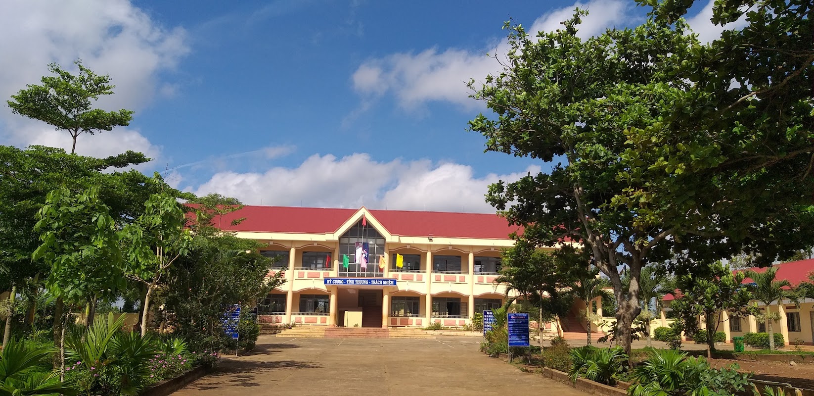 Trường Tiểu học Kim Đồng