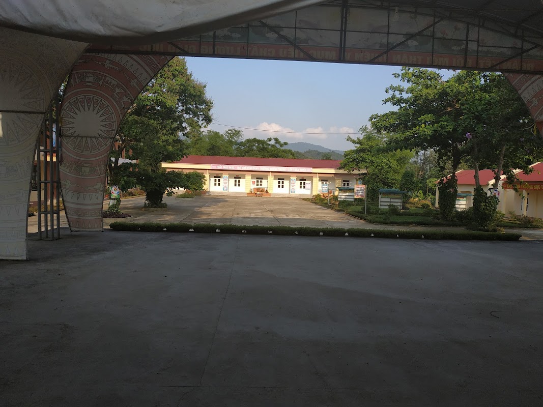 Tiểu Học Xuất Hóa