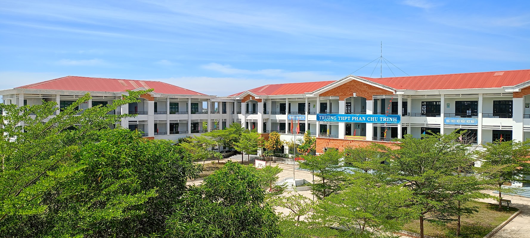 Phan Chu Trinh High School