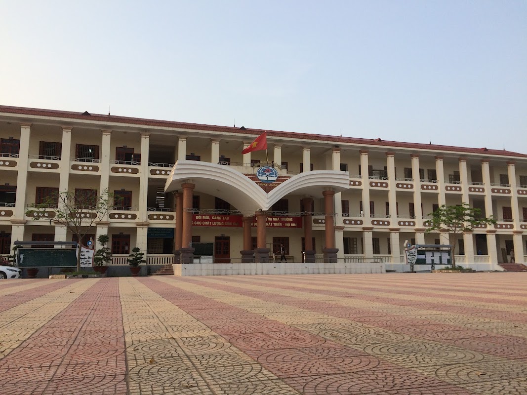 Trường THPT Hải An