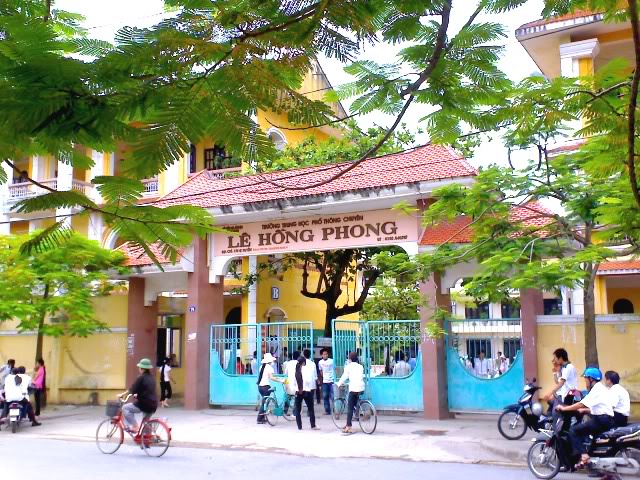 Trường THPT Lê Hồng Phong