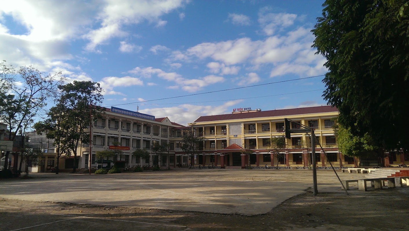 Trường THPT Thành Phố Cao Bằng