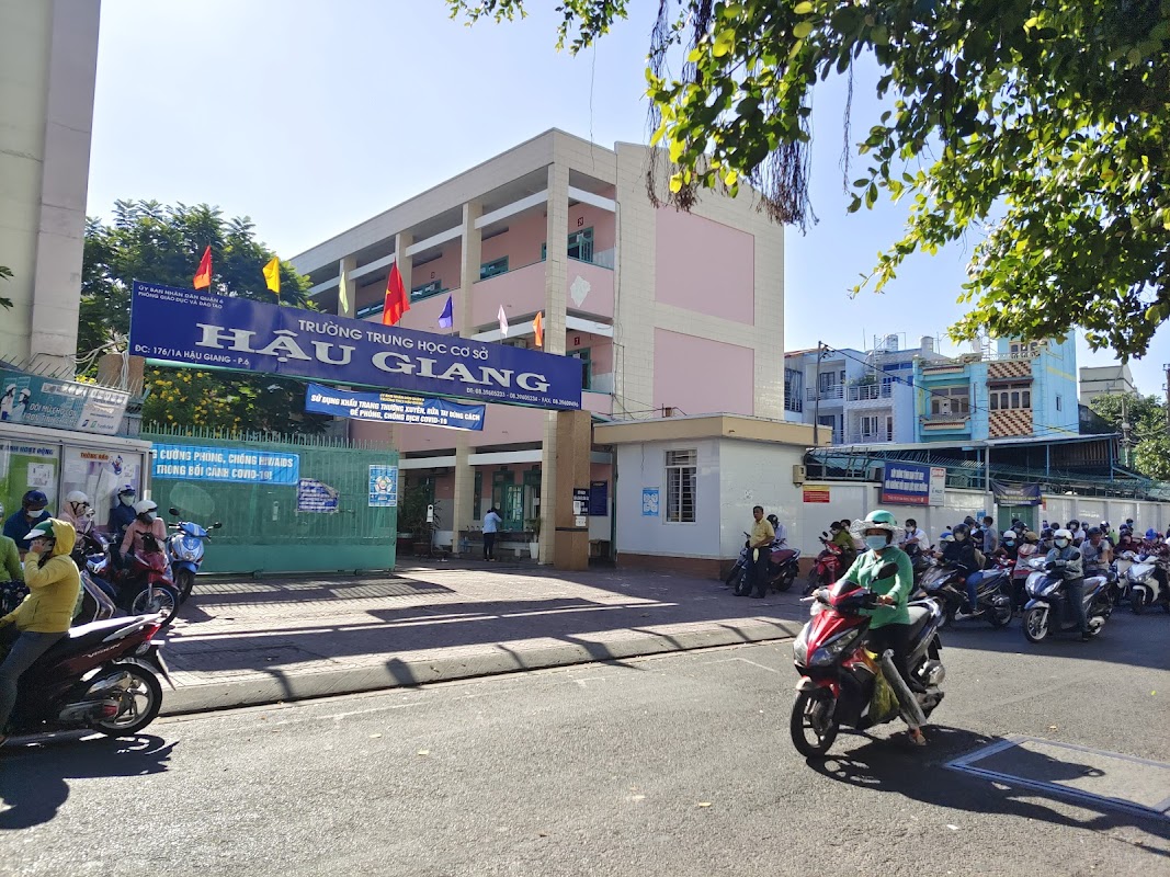 Trường THCS Hậu Giang