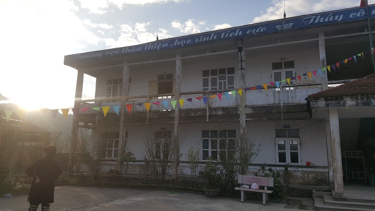 Trường Phổ Thông Dân Tộc Bán Trú – THCS xã Mẫu Sơn