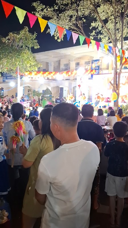 Trường Tiểu Học Mương Mán