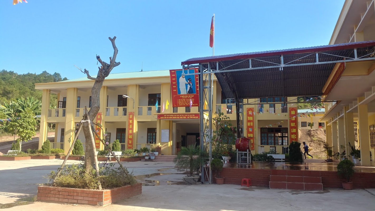 Trường phổ thông dân tộc bán trú tiểu học và thcs xã Lộc Yên