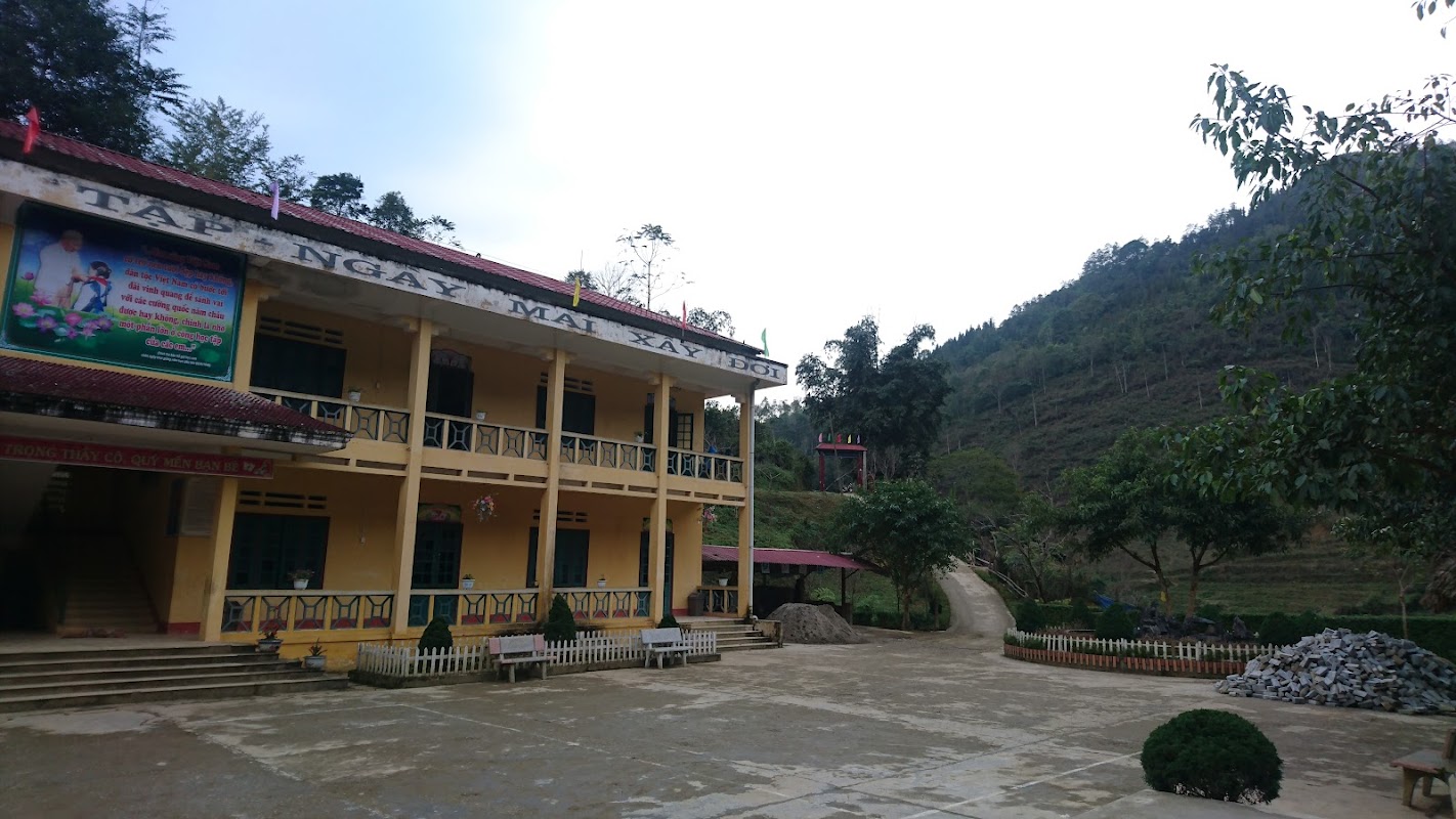 Trường PTDTBT TH và THCS Lùng Cải