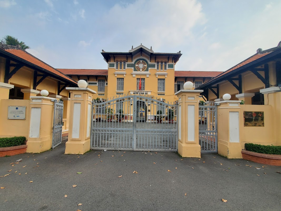 Trường THPT Nguyễn Thị Minh Khai