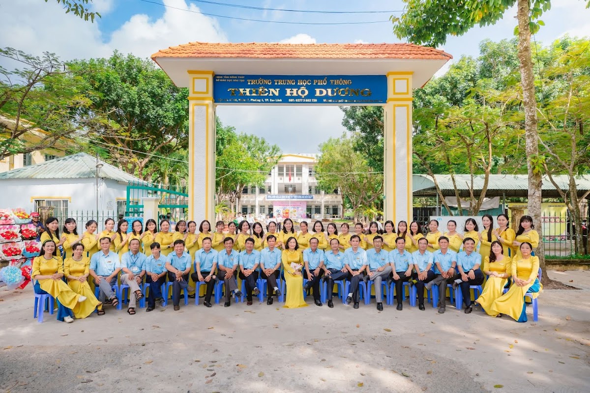 Trường THPT Thiên Hộ Dương