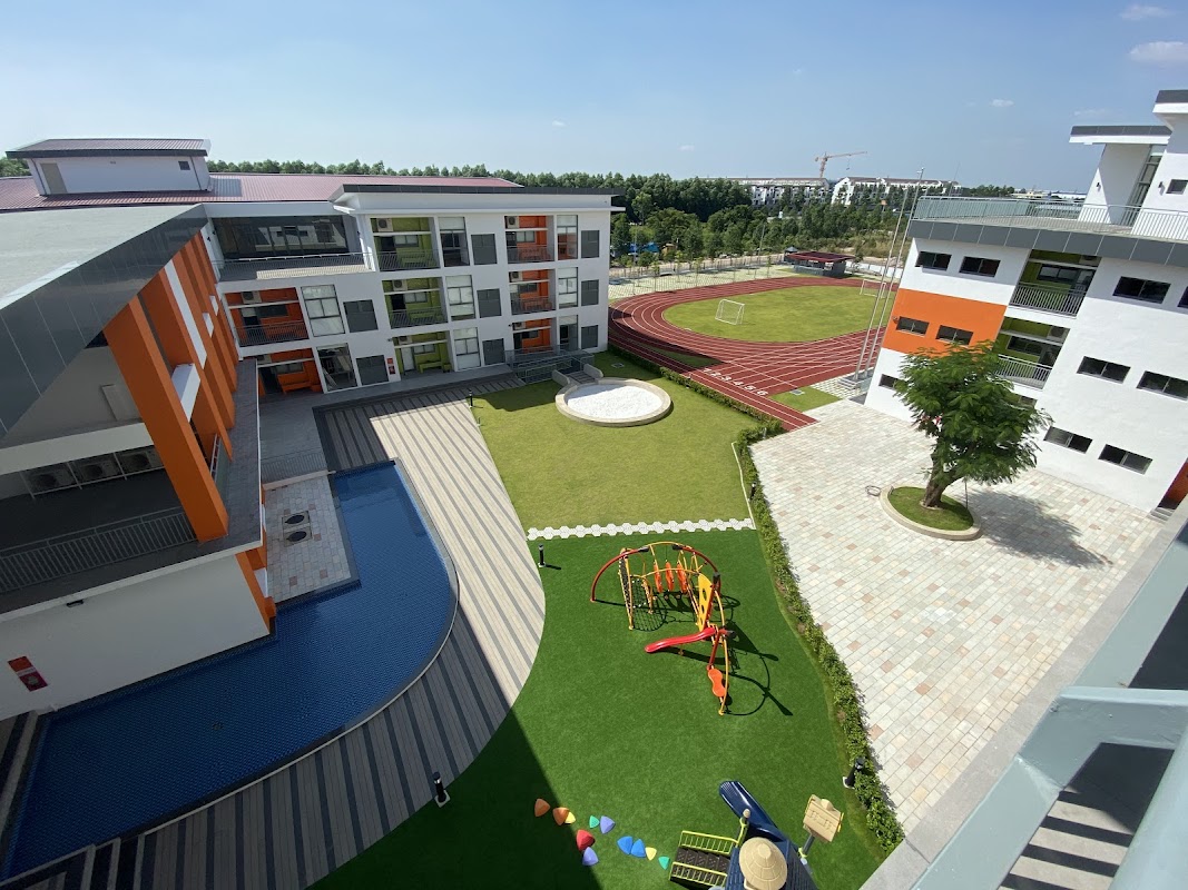 Trường Quốc Tế Việt Hoa