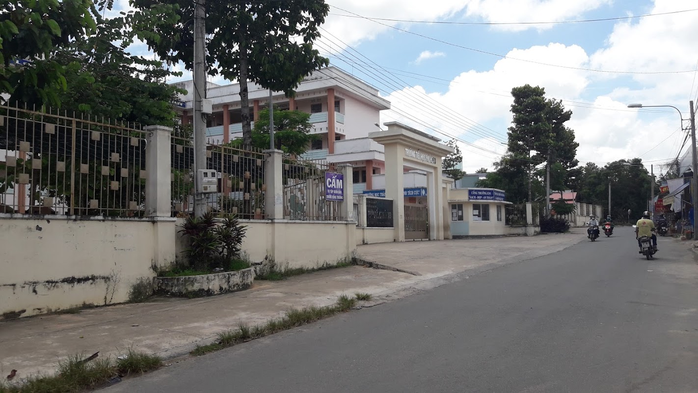 Trường Tiểu học Phú Hoà 3