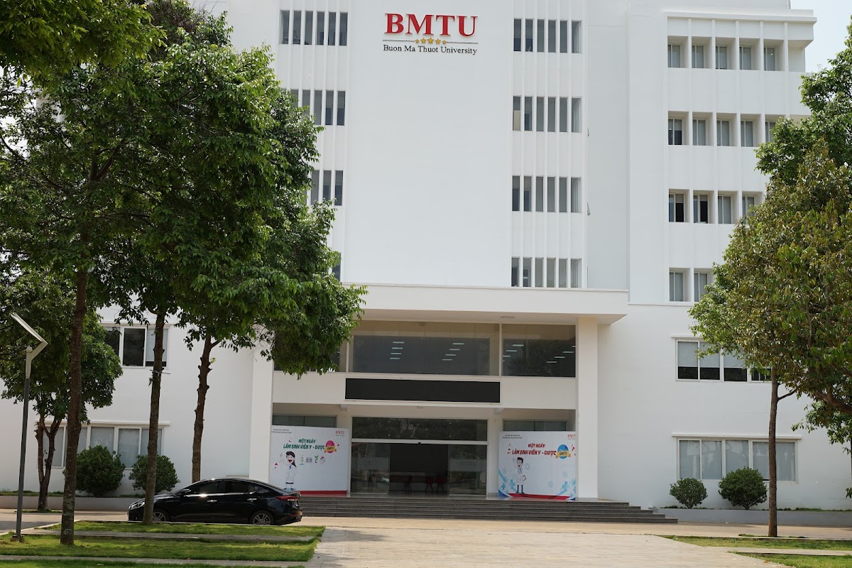 Trường Đại học Y Dược Buôn Ma Thuột