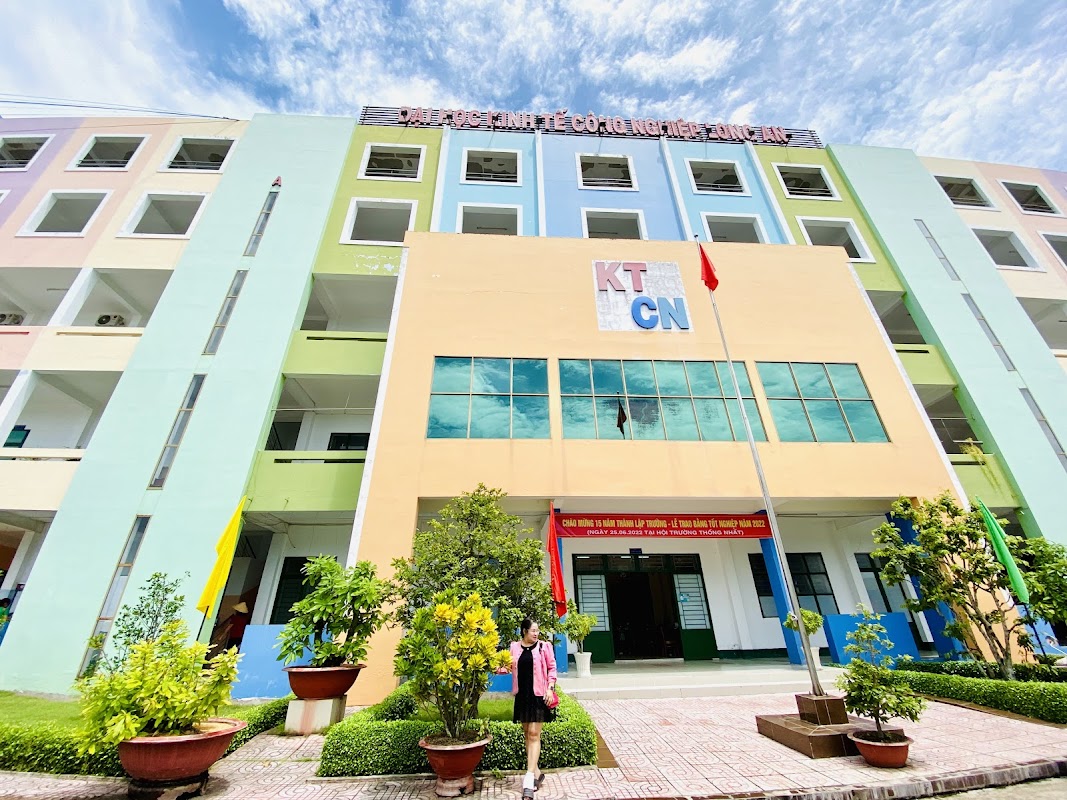 Đại Học Kinh Tế Công Nghiệp Long An