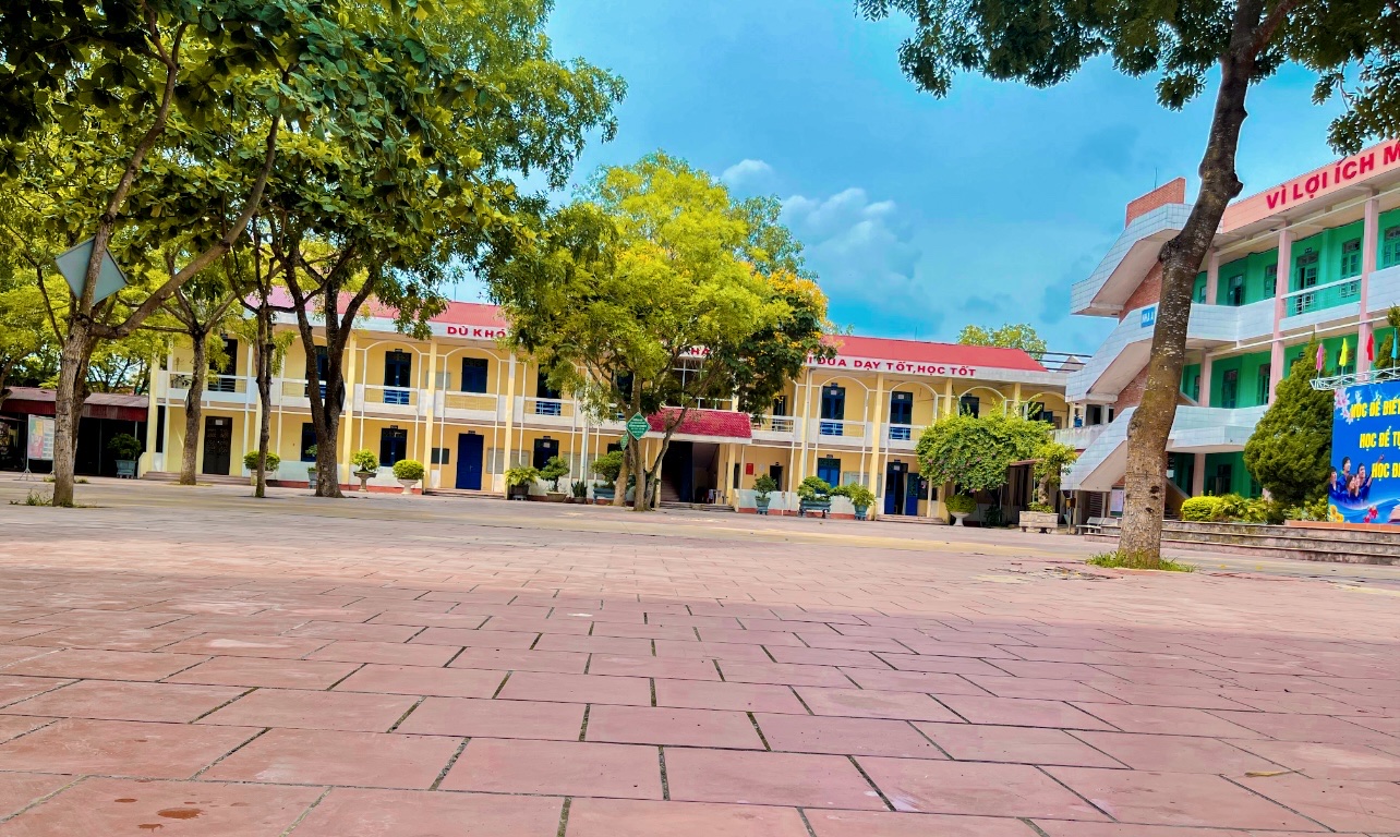 Trường THPT Lục Ngạn Số 3