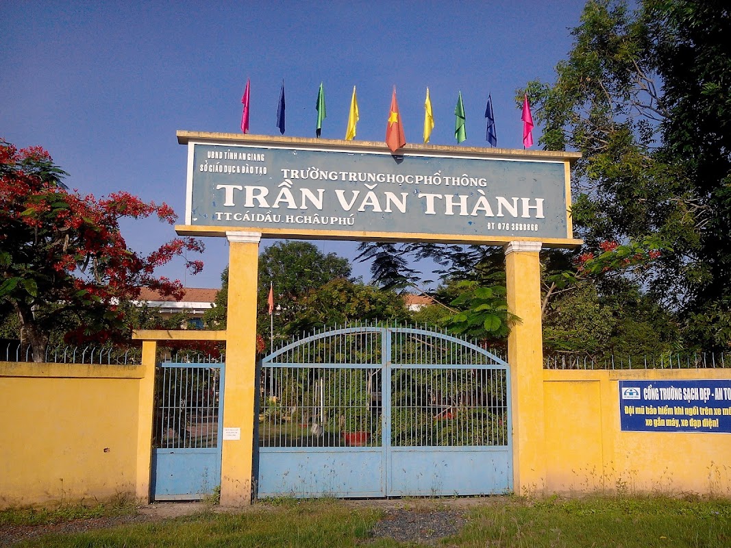 Trường THPT Trần Văn Thành