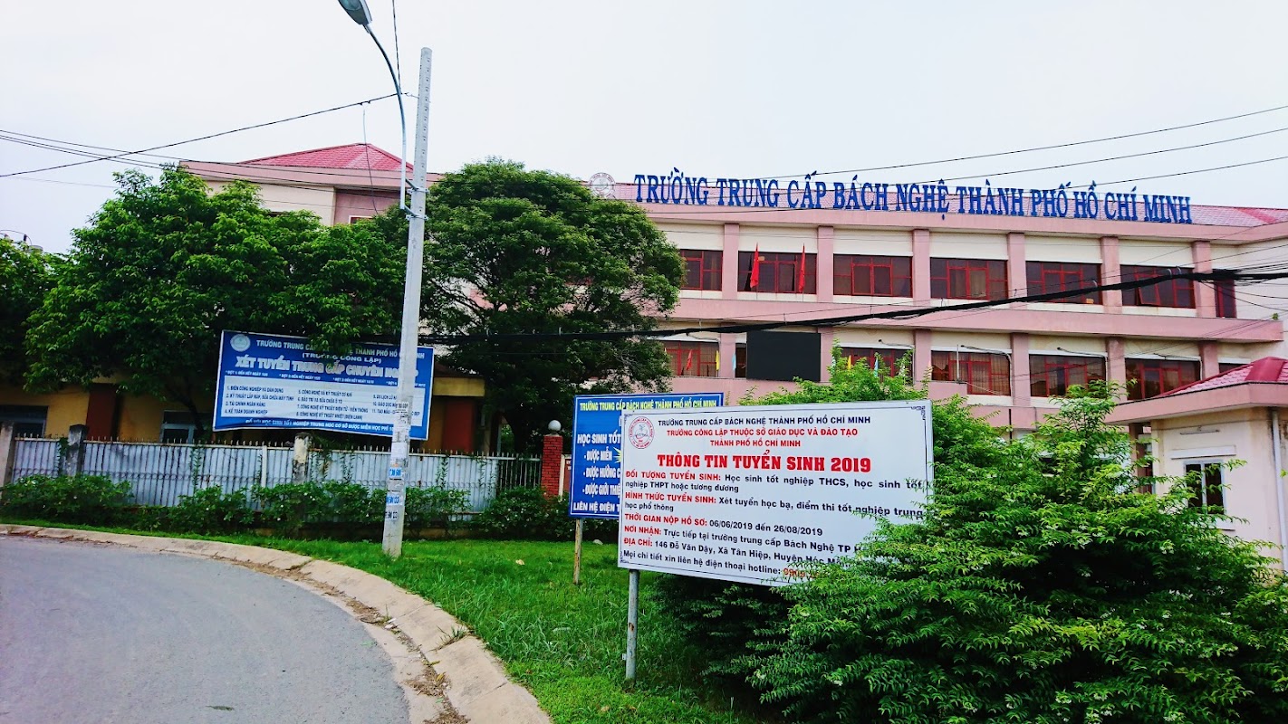 Trường Trung Cấp Bách Nghệ TPHCM