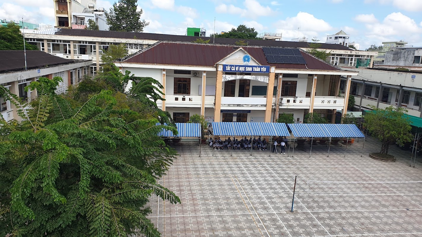 Trường THPT Cà Mau