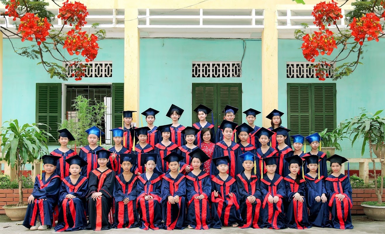 Trường Tiểu Học Và Trung Học Cơ Sở Tây Phong