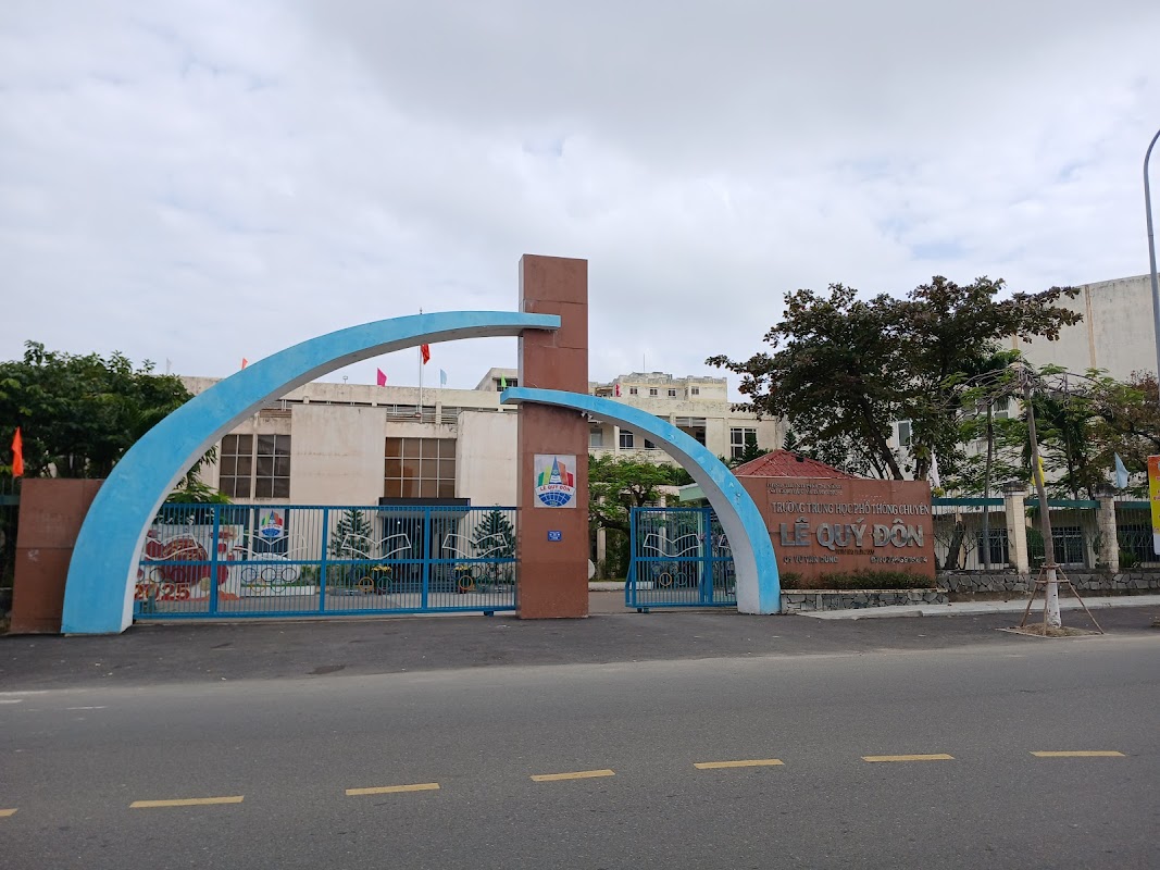 Trường THPT chuyên Lê Quý Đôn