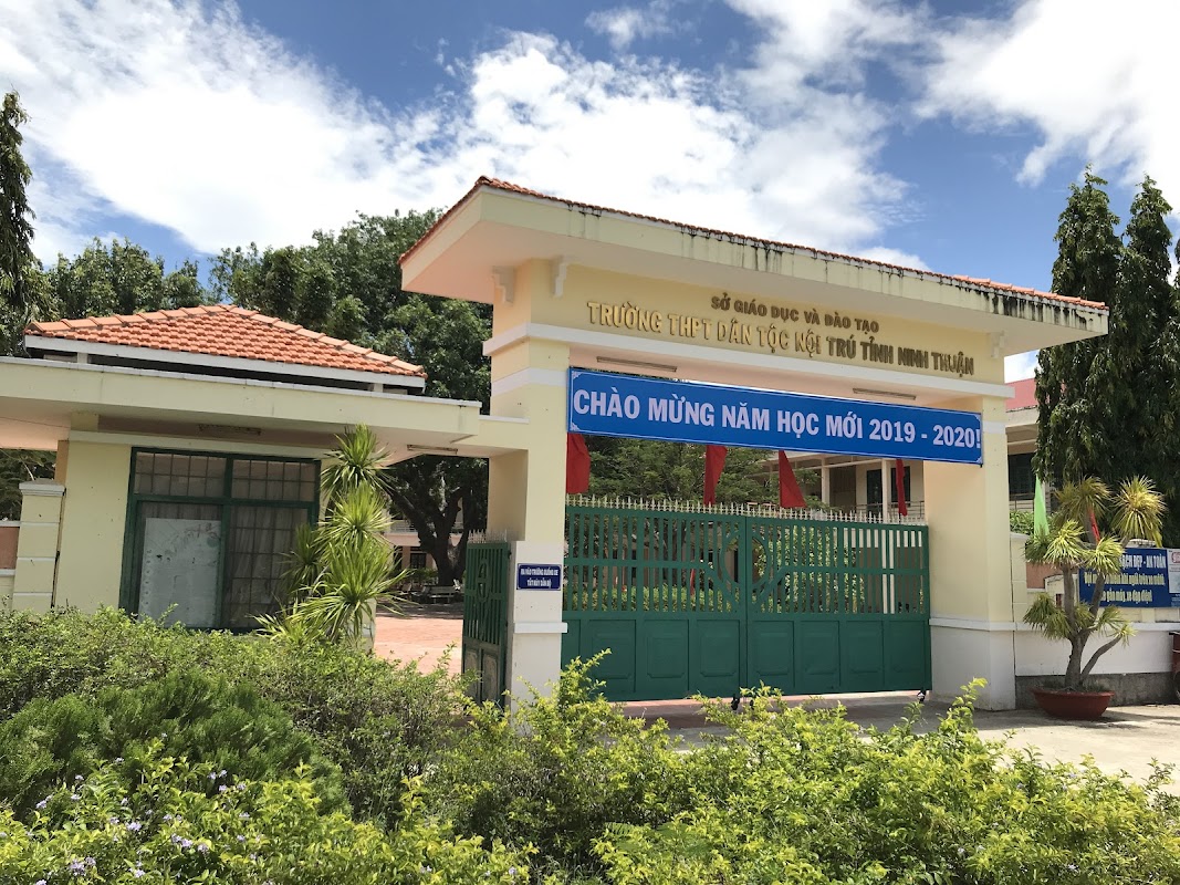 Trường THPT Dân tộc Nội trú Ninh Thuận