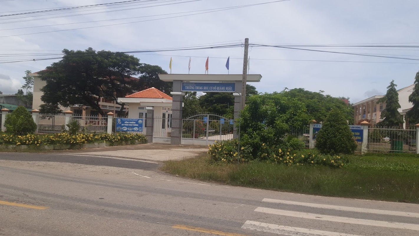 Trường THCS Quảng Ngãi