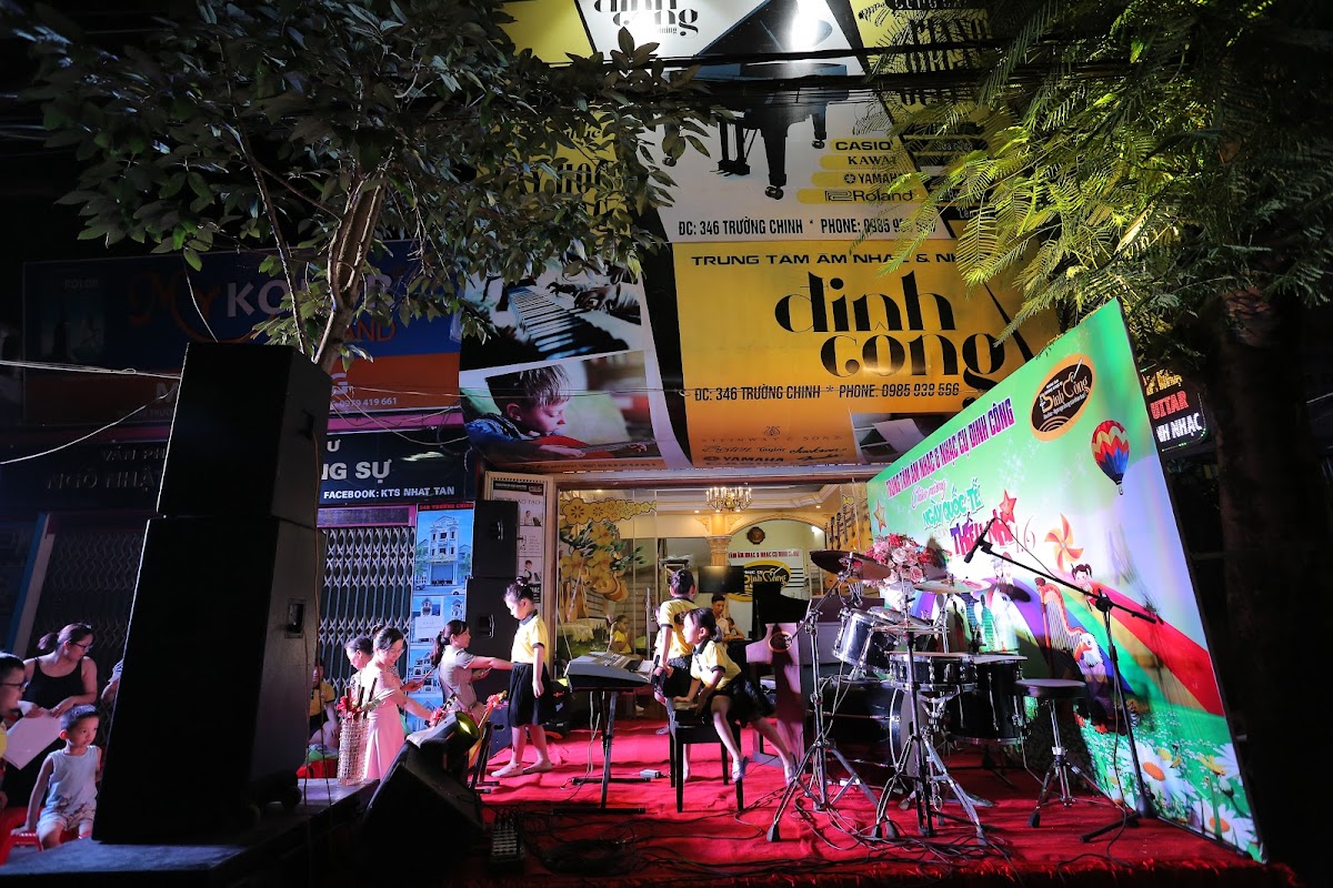 Trung tâm Âm nhạc & Nhạc cụ Đinh Công