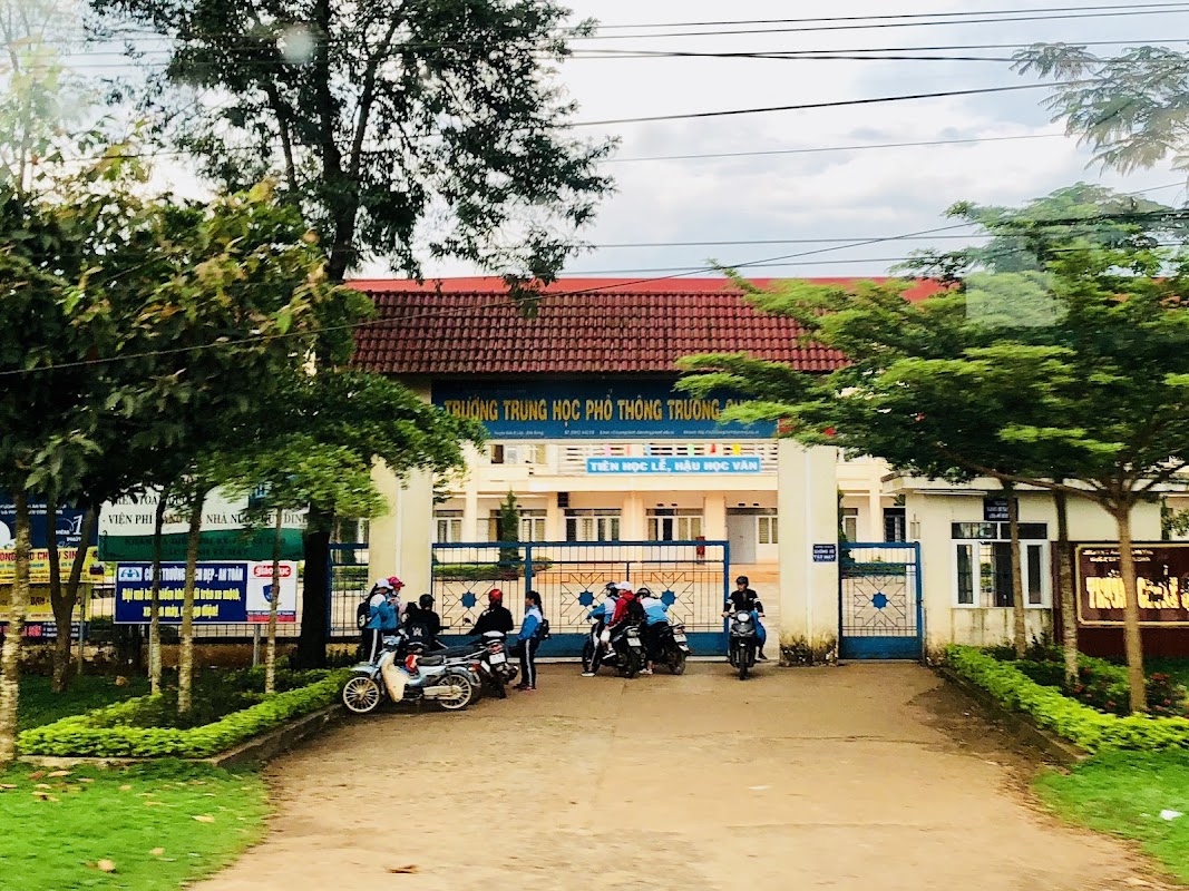 Trường THPT Trường Chinh